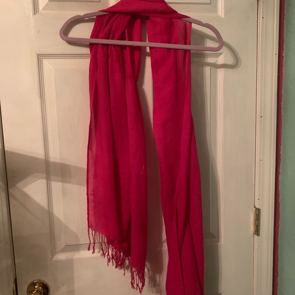 Assorted scarves - Picture 3 of 6